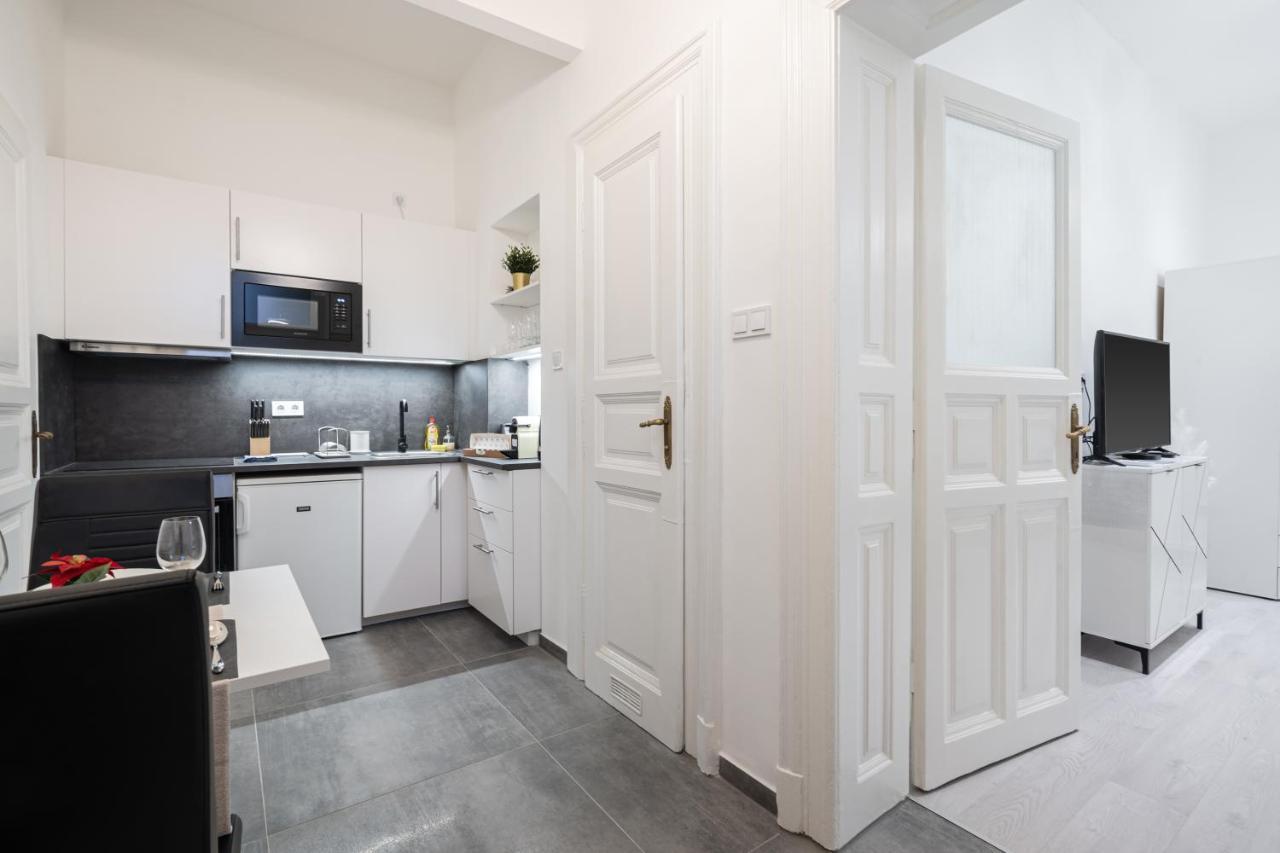 Stellar Dwell Apartment Budapest Exterior foto